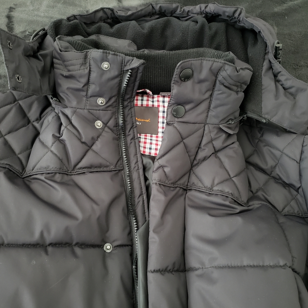 (EUC) Ben Sherman Black Puffer Quilted Jacket with Hood (Boys XL or Men's Small) - Picture 4 of 14